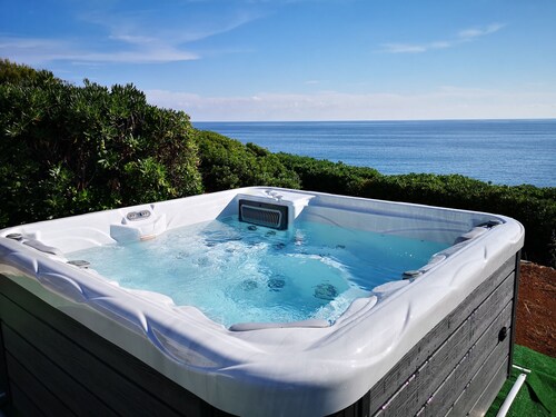 Villa sul mare con accesso mare diretto & jacuzzi