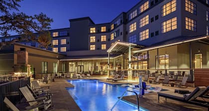 The Bevy Hotel Boerne, a DoubleTree by Hilton