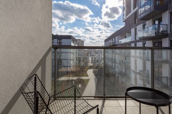 Property grounds - Rondo Wiatraczna | Luxury Apartment |Parking, Desk (Warszawa)