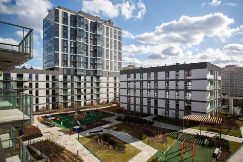 Apartment with a View | Parking | Two Balconies | Workspace.