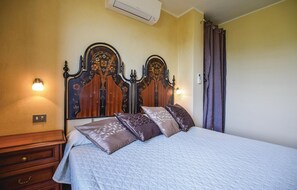 3 Schlafzimmer, Reisekinderbett, kostenloses WLAN, Bettwäsche
