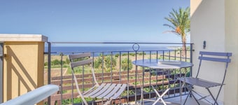 Belle maison de 4 chambres Ă Terrasini