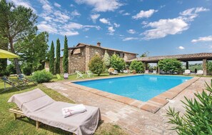 Pool - Amazing home in Montebuono (Montebuono)