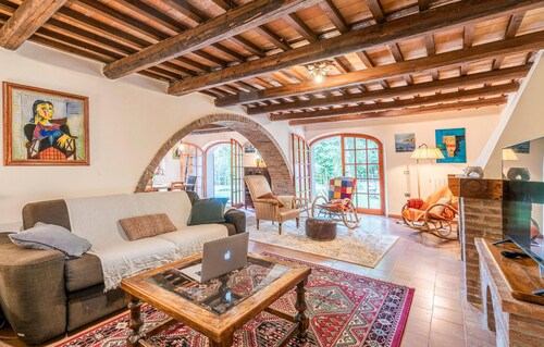 Lovely home in Suvereto -LI-