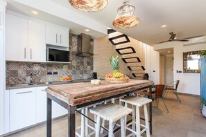 Apartment, 2 Schlafzimmer | Eigene Küche | Großer Kühlschrank, Mikrowelle, Ofen, Herdplatte