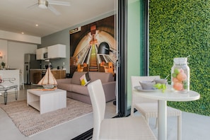 Apartment, 1 Bedroom | Living area