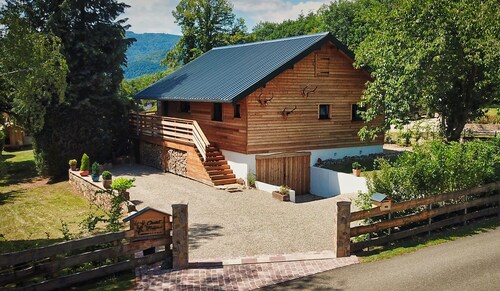 Cosy and comfortable chalet on the edge of a forest - SWIMMING POOL