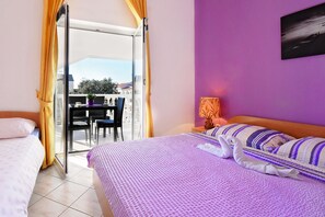 1 bedroom, WiFi, bed sheets - Antons Apartment  with terrace, Vodice (Vodice)