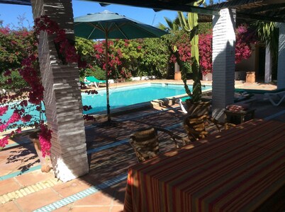 Ideal villa for family rest, visit Seville and Andalusia.