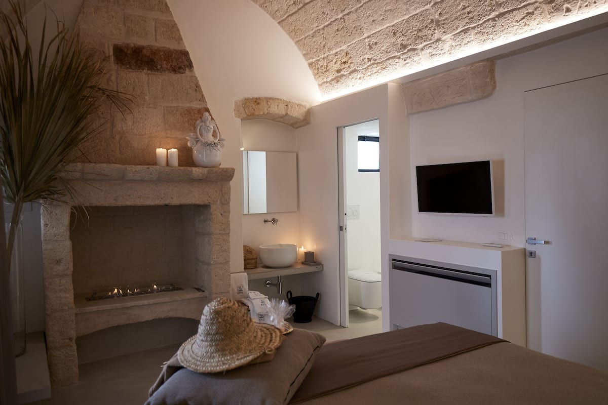Habitación Deluxe doble, vistas a la ciudad | 1 dormitorio, sábanas italianas Frette, ropa de cama de alta calidad