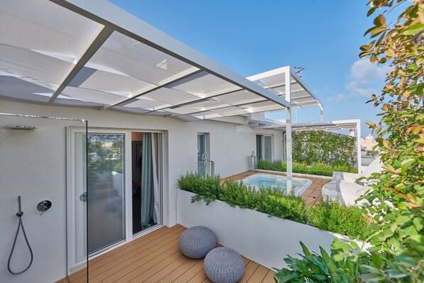 Superior Penthouse, 2 Bedrooms, Hot Tub | Terrace/patio