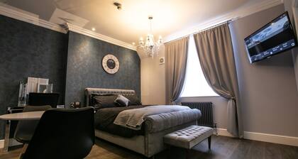 Norwich Puppet Theatre Apartment - Number 82 The Unthank