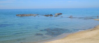 APARTMENT IN VILLA IN LU BAGNU 5 MIN FROM THE BEACH CASTELSARDO
