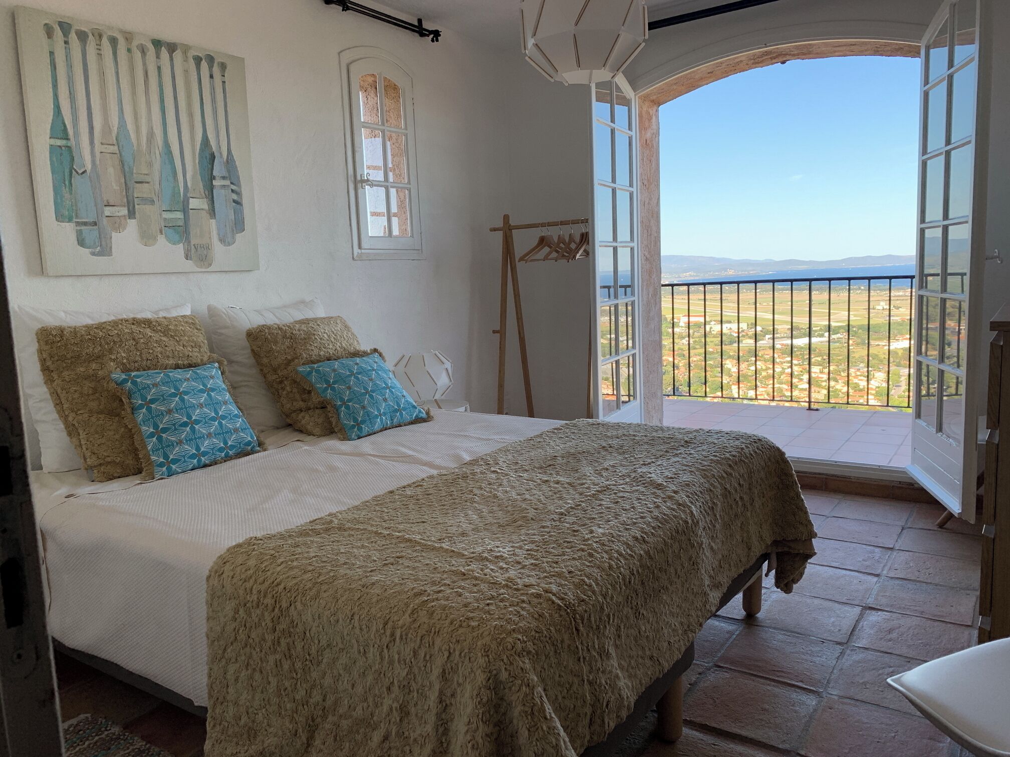 12 chambres, fer et planche à repasser, Wi-Fi gratuit, draps fournis