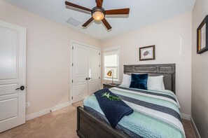 6 Schlafzimmer, Bügeleisen/Bügelbrett, kostenloses WLAN, Bettwäsche