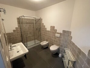 Doccia, bidet