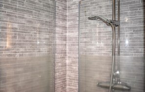 Shower - 2 bedroom gorgeous home in Gränna (Gränna)