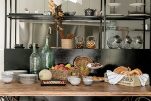 Dining - Althea A* Class Suites: Point of View Suite (Alonnisos)