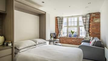 1 bedroom, iron/ironing board, internet