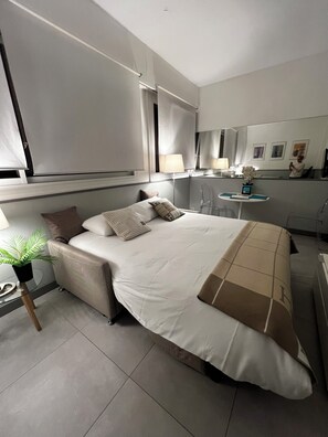 1 bedroom, iron/ironing board, free WiFi, bed sheets