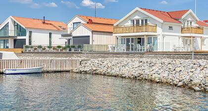 2 bedroom cozy apartment in Rönnäng