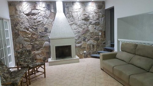 Country House in Atibaia, Heated Pool, SPA, Mini Course, 16 persons or +