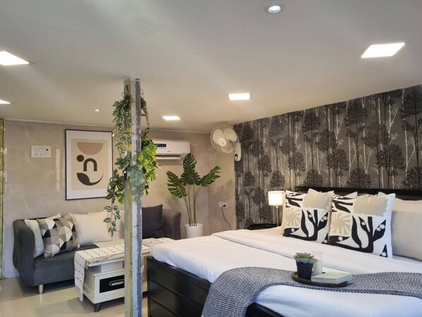 1 bedroom, iron/ironing board, WiFi, bed sheets - Duplex studio apartment (Mumbai)