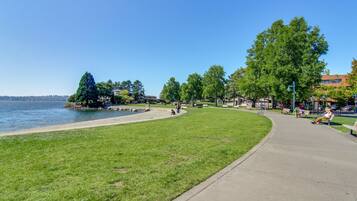Beach nearby, sun loungers