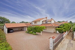Exterior - Villa Aurata in Ližnjan (Haus für 8-9 Personen) (Liznjan)