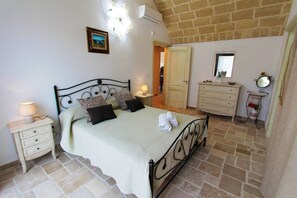 2 Schlafzimmer, Bügeleisen/Bügelbrett, kostenloses WLAN