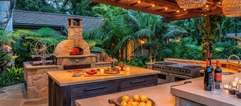 Sea Ranch - 4 Acres + Pool, Walk to Beaches, Cafes & Shops