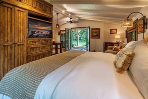 6 chambres, fer et planche à repasser, lit parapluie, Wi-Fi gratuit