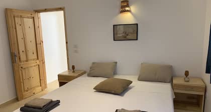 Sandy Apartment, Lighthouse - Sleeps 2