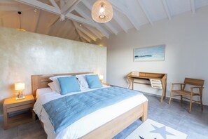 4 bedrooms, in-room safe, desk, iron/ironing board - Spacious villa with heated pool! (SAINT MARTIN)