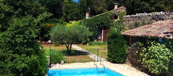 Charming Stone Cottage Property with pool and great views