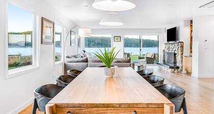 Modern Waterfront Home w/ Free WiFi, a Full Kitchen, & a Bay View