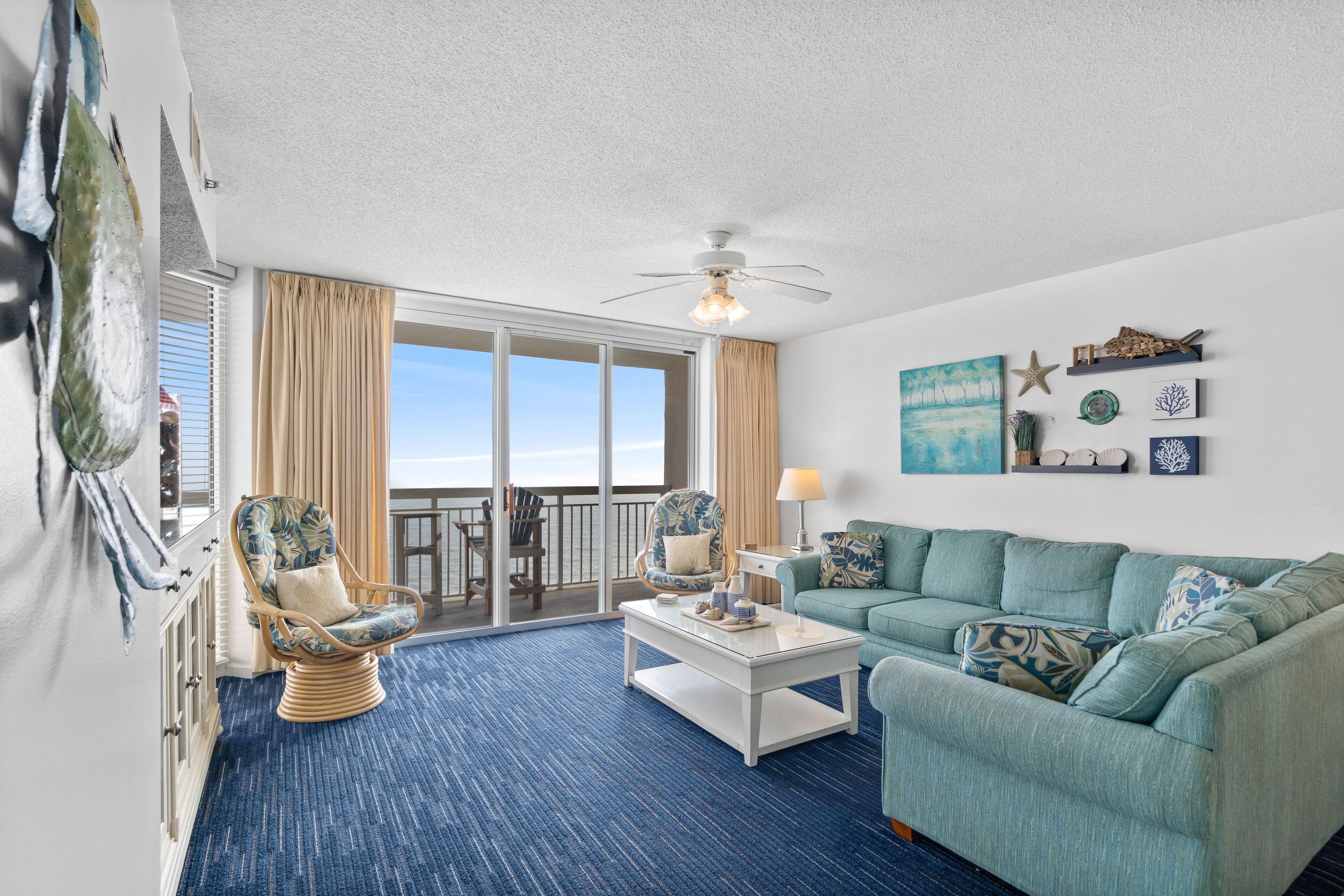 Luxury oceanfront condo - Indoor/Outdoor pools + Free Attraction Tickets!