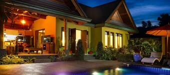 Private Villa with Swimming pool, jetted Plunge Pool and Free Transfers