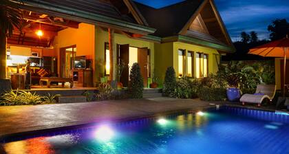 Private Villa with Swimming pool, jetted Plunge Pool and Free Transfers