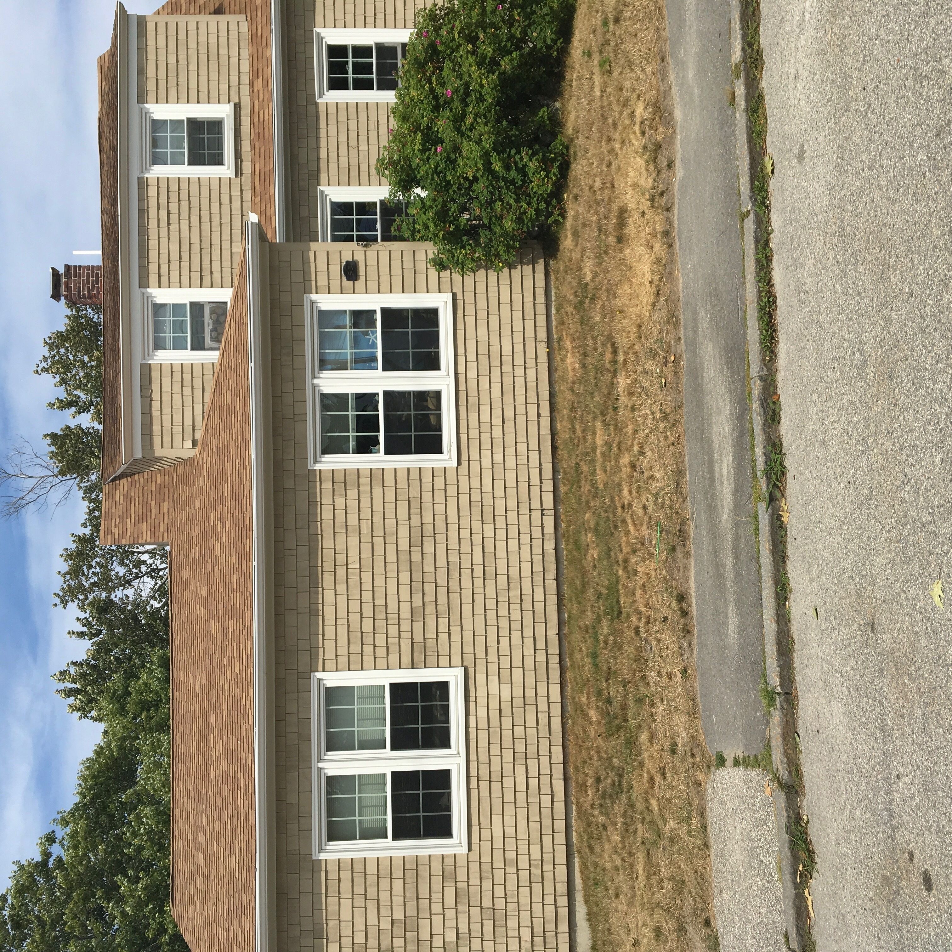 Pine Point Beach house and cottage, 2 miles from OOB, 20 minutes to Portland.