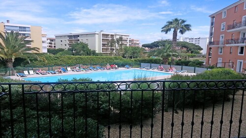 Apartment for 6/8 people – Pool residence – Air conditioning – WiFi – Sainte Maxime –...