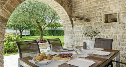 Ferienhaus Istranka * groĂer Garten, privater Pool, Grill, WLAN