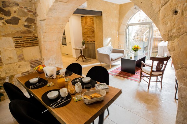 Dining - Charming apartment in the heart of bergerac (Bergerac)