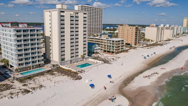 Unclassified image, 1 of 40, button - Dog friendly beachfront condo with in/out pools (Gulf Shores)