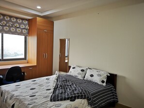 3 soverom, safe på rommet, wi-fi og sengetøy