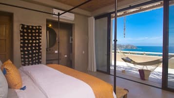 10 bedrooms, iron/ironing board, WiFi, bed sheets