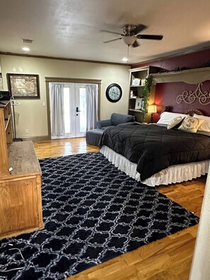 3 bedrooms, iron/ironing board, travel cot, WiFi - Pool  Game Room Bar-R-O Ranch (Mason)