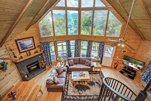 TV, fireplace, DVD player