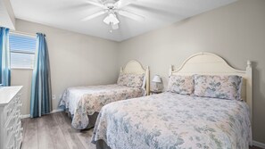 2 bedrooms, iron/ironing board, free WiFi, bed sheets
