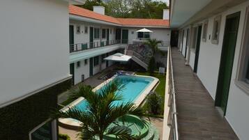 Alberca al aire libre